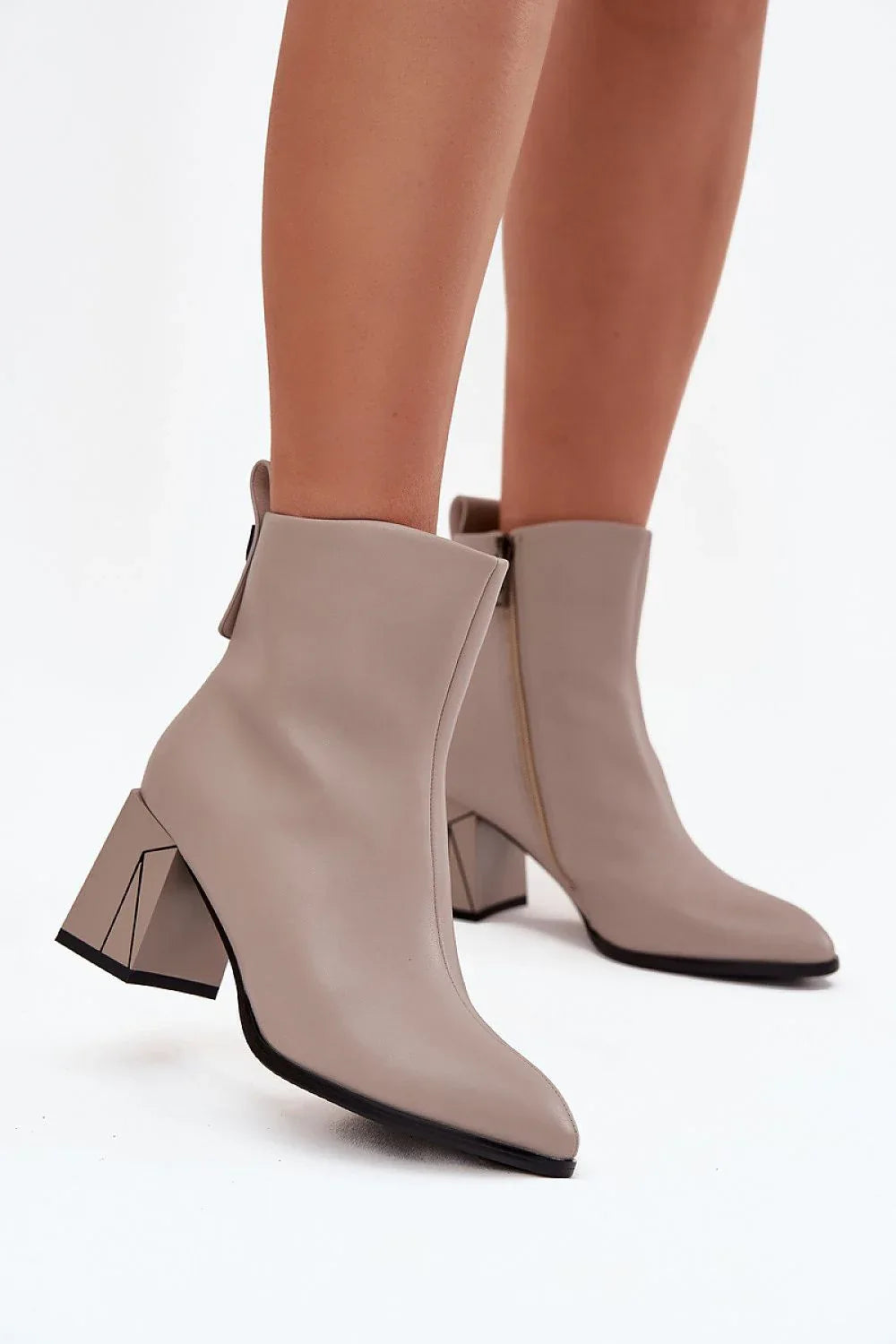 Heel boots Step in style grey