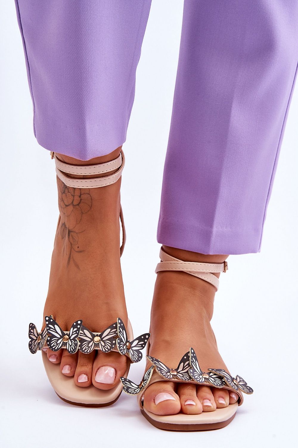  Sandals model 179143 Step in style 