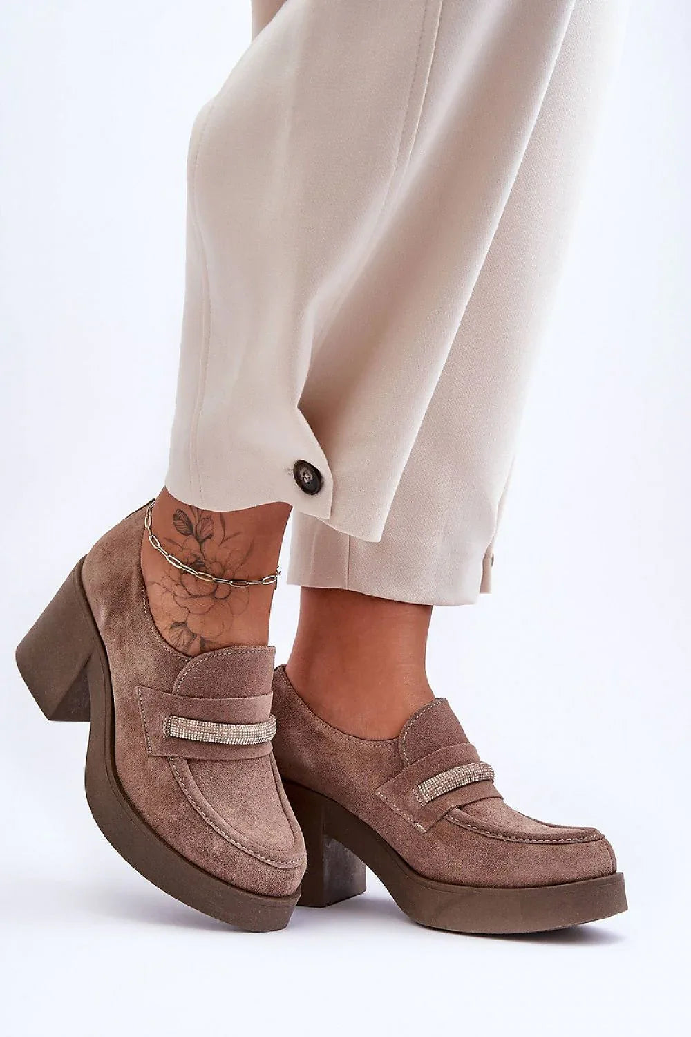 Heeled low shoes Step in style beige